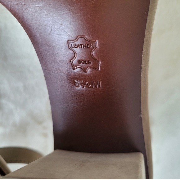 Tory Burch Gabrielle Sandals - Picture 13 of 13